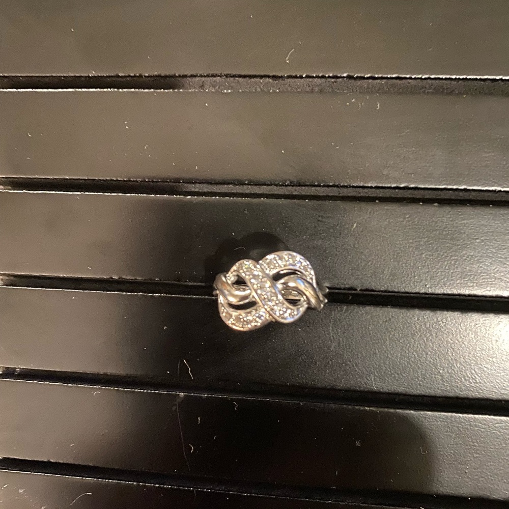 Ring - Picture 2 of 3